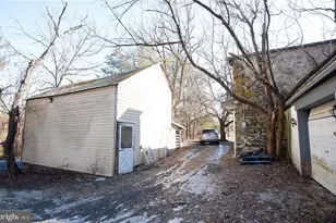 1025 Reihman Rd, Green Lane, PA 18054 - Photo 9