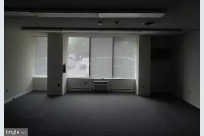 449 Hamilton Street #5, Norristown, PA 19401 - Photo 3