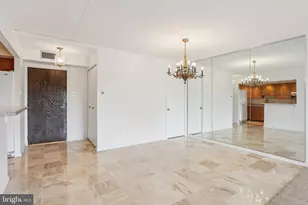 10306 Valley Forge Cir, King of Prussia, PA 19406 - Photo 9