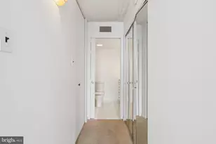 10306 Valley Forge Cir, King of Prussia, PA 19406 - Photo 21