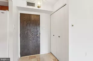 10306 Valley Forge Cir, King of Prussia, PA 19406 - Photo 7