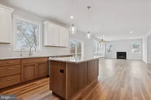 2803 N Charlotte St, Gilbertsville, PA 19525 - Photo 5