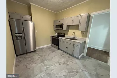 130 E Fourth Street #2, Pottstown, PA 19464 - Photo 3