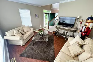 220 Hampton Green Dr, North Wales, PA 19454 - Photo 7