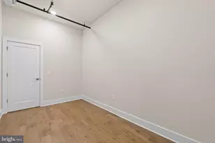 30 W Broad St, Souderton, PA 18964 - Photo 25