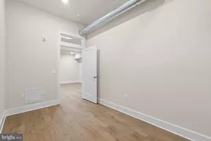 30 W Broad St, Souderton, PA 18964 - Photo 27