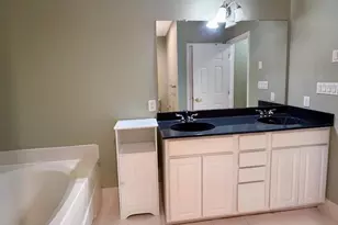 2413 Sentry Ct, Norristown, PA 19401 - Photo 9