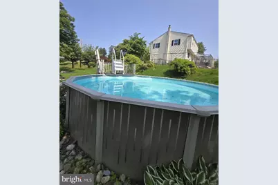 520 Deerfield Drive, Norristown, PA 19403 - Photo 13