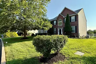 138 Bradford Dr, Schwenksville, PA 19473 - Photo 3