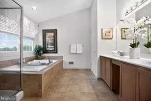 512 Championship Dr, Harleysville, PA 19438 - Photo 31