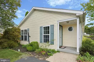 2022 Longwood Pl, North Wales, PA 19454 - Photo 3