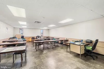 215 W Main Street, Lansdale, PA 19446 - Photo 19