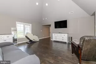 2100 Fox Hollow Ln, East Greenville, PA 18041 - Photo 35