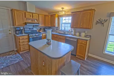 609 Village Way, Royersford, PA 19468 - Photo 7