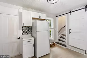 418 Walnut St, Pottstown, PA 19464 - Photo 9