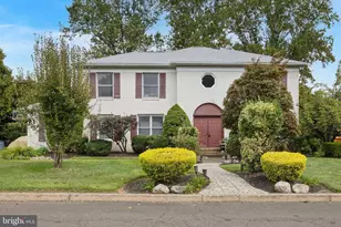 21 Roy Ln, Huntingdon Valley, PA 19006 - Photo 1