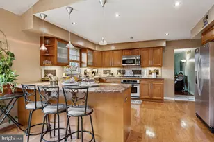 21 Roy Ln, Huntingdon Valley, PA 19006 - Photo 15