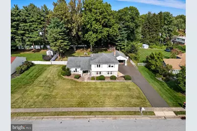 985 Milkweed Lane, Huntingdon Valley, PA 19006 - Photo 3