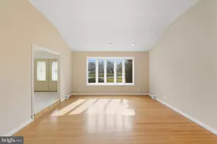 985 Milkweed Ln, Huntingdon Valley, PA 19006 - Photo 13