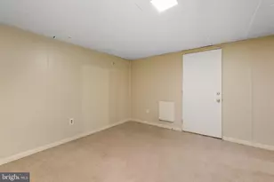 985 Milkweed Ln, Huntingdon Valley, PA 19006 - Photo 47