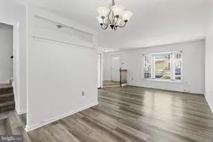 524 Oaktree Ct, Pottstown, PA 19464 - Photo 5