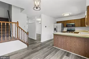 524 Oaktree Ct, Pottstown, PA 19464 - Photo 9