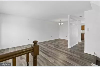 524 Oaktree Court, Pottstown, PA 19464 - Photo 3