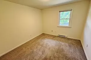 154 Niantic Rd, Barto, PA 19504 - Photo 5