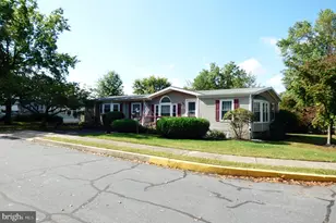 689 Mimosa Ct Ct, Red Hill, PA 18076 - Photo 1