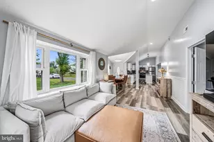 1565 E Philadelphia Ave, Gilbertsville, PA 19525 - Photo 7