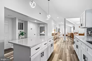 1565 E Philadelphia Ave, Gilbertsville, PA 19525 - Photo 5