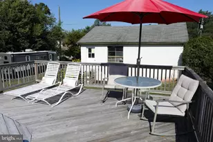 523 Bridge St, Mont Clare, PA 19453 - Photo 17