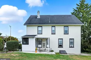 523 Bridge St, Mont Clare, PA 19453 - Photo 7