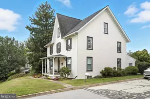 523 Bridge St, Mont Clare, PA 19453 - Photo 5