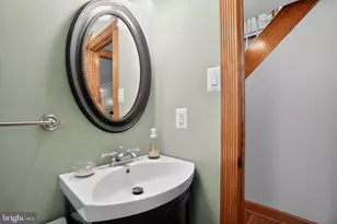 902 Surrey Dr, Blue Bell, PA 19422 - Photo 9