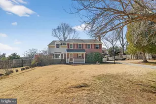 902 Surrey Dr, Blue Bell, PA 19422 - Photo 1