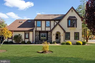 2015 Butternut Dr, Huntingdon Valley, PA 19006 - Photo 3