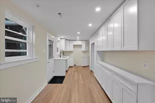 1135 Grovania Ave, Abington, PA 19001 - Photo 9