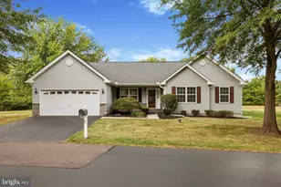 94 Presidential Dr, Royersford, PA 19468 - Photo 3