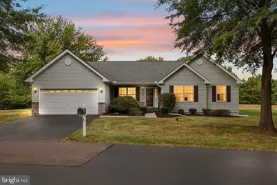 94 Presidential Drive, Royersford, PA 19468 - Photo 1