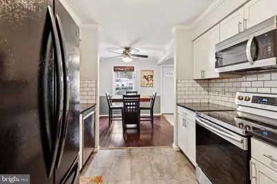 37 Zummo Way, Norristown, PA 19401 - Photo 5