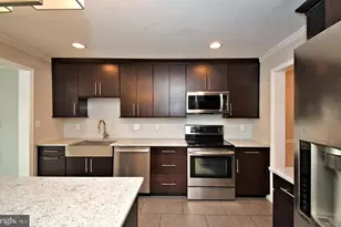 4258 Red Oak Ct, Collegeville, PA 19426 - Photo 3