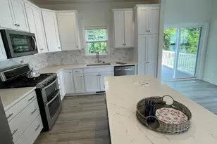 649 Blue Bell Springs Dr, Blue Bell, PA 19422 - Photo 3