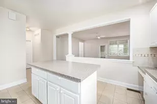 4388 Buttercup Cir, Collegeville, PA 19426 - Photo 9