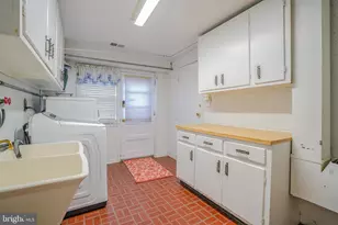 245 Barclay Cir, Cheltenham, PA 19012 - Photo 33