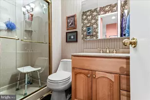 1640 Oakwood Dr, Narberth, PA 19072 - Photo 13