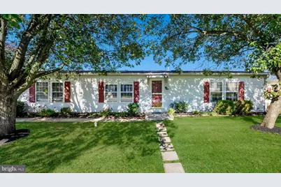 10 Bentwood Ct W, Harleysville, PA 19438 - Photo 3