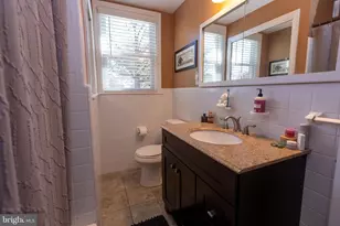 2937 Keenwood Rd, Norristown, PA 19403 - Photo 15