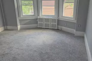 393 N York St, Pottstown, PA 19464 - Photo 9