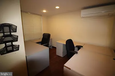 1458 County Line Road #D, Huntingdon Valley, PA 19006 - Photo 3